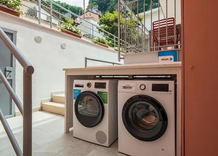 公寓 Futura Funky House - De Vivo Realty *